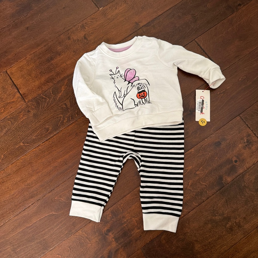 Cat & Jack Newborn Halloween Sweatshirt and Striped Jogger Set  Cat Dog Trick